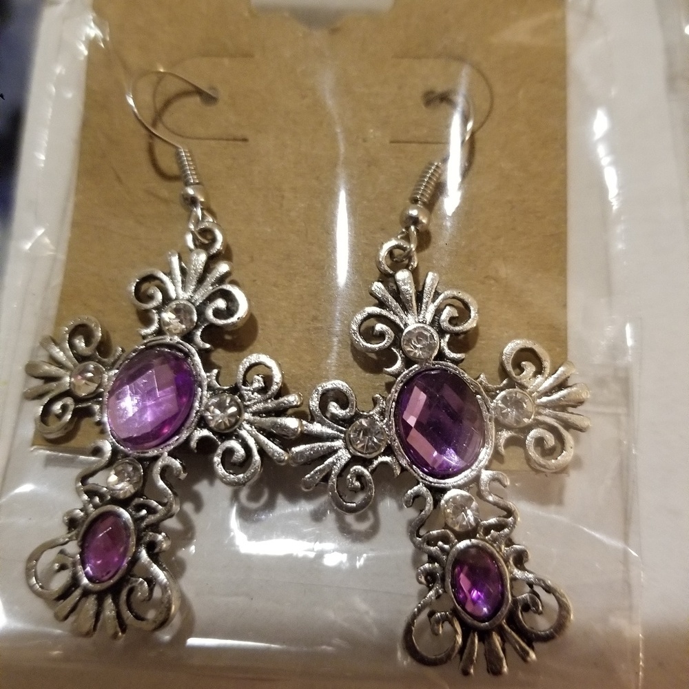 ❣❣ Purple gemstone antiqued earings